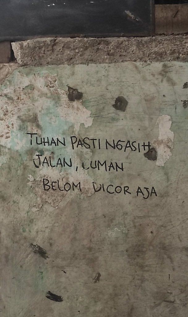 Tulisan quote kocak bawa tuhan ini bikin cekikikan